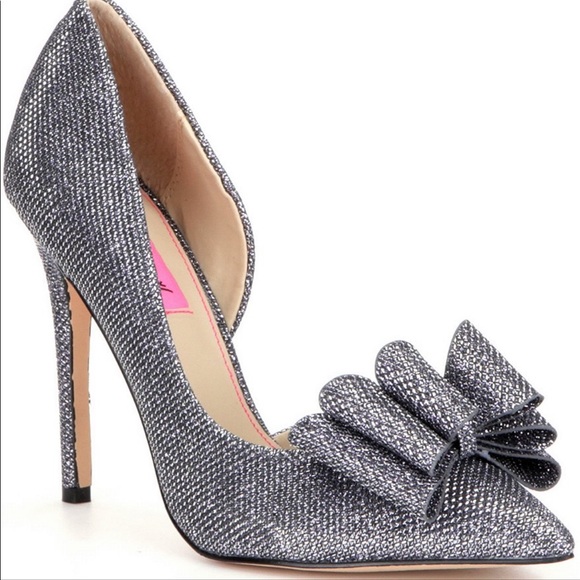 Betsey Johnson Pewter Metallic Glitter Bow Heels - Picture 4 of 9